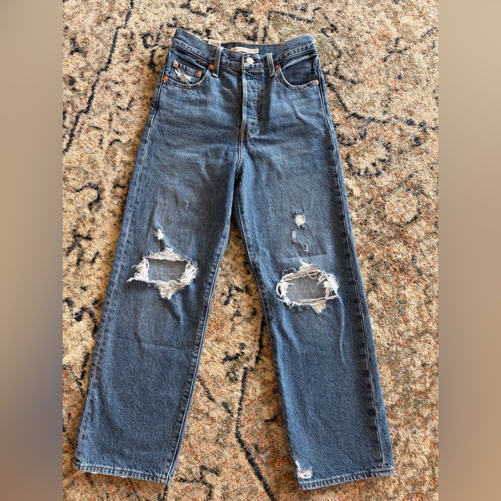 Levi’s Ribcage Ankle Straight Jean - Picture 8 of 12